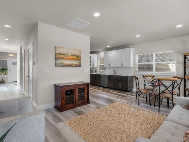 Condo for sale in Redmond