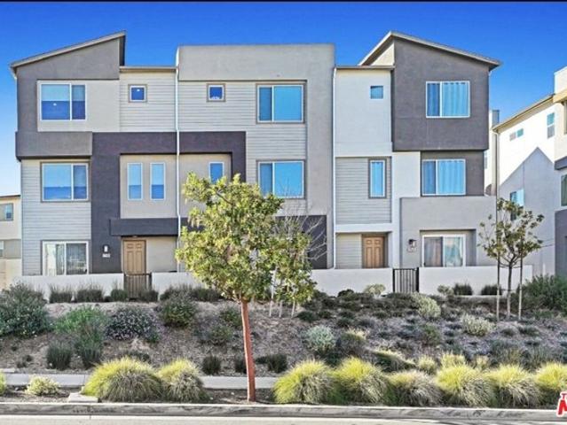 Townhouse for sale in California
