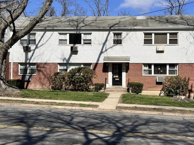 Condo for sale in Bridgeport, Connecticut