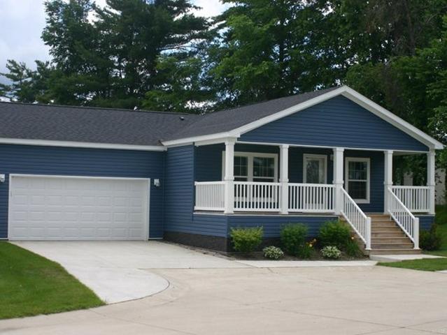 House for sale in Lapeer, Lapeer County