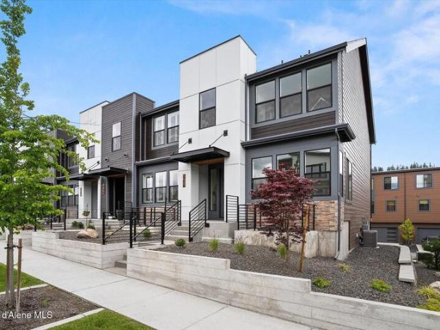 Townhouse for sale in Coeur D Alene