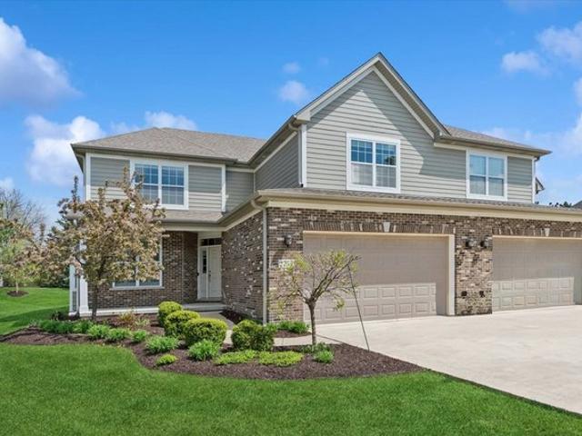 Townhouse for sale in Aurora, Illinois