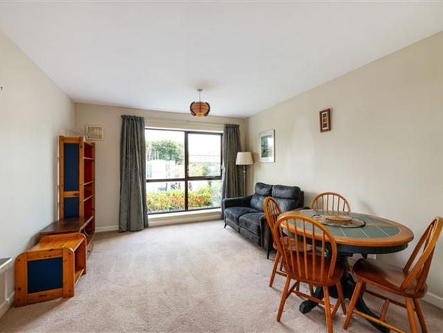 Apartment for sale in Bluebell, North Tipperary