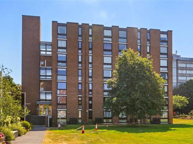 Apartment for sale in Bluebell, North Tipperary