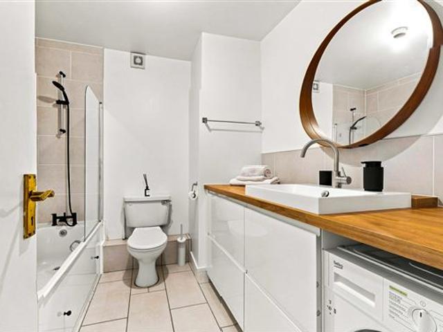 Apartment for sale in Bluebell, North Tipperary