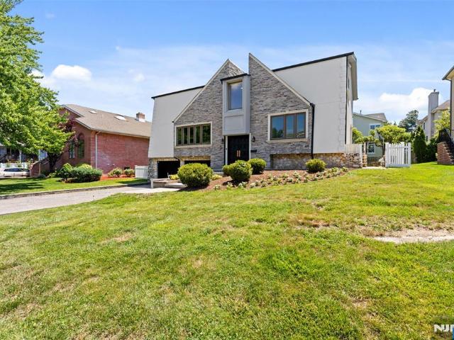 Property for rent in Englewood Cliffs, New Jersey