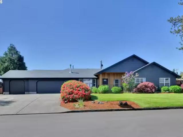 House for sale in Springfield