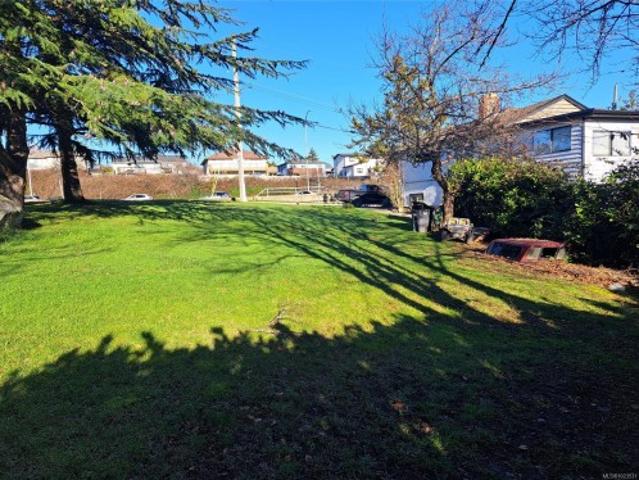 Land for sale in Tillicum, Saanich