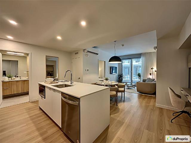 Apartment for rent in Pointe-Claire, Montréal (région administrative)