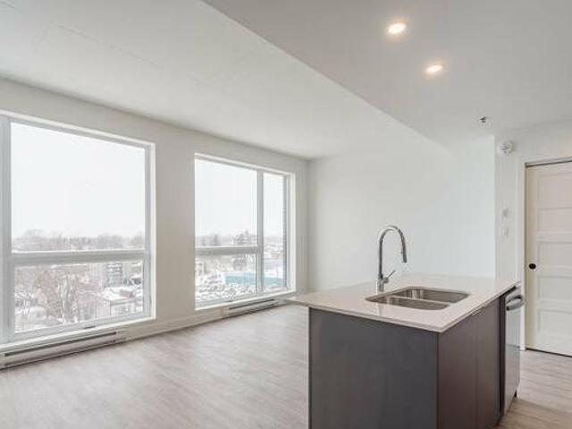 House for rent in Laval