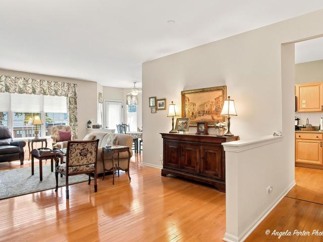 Condo for sale in Mchenry, Illinois