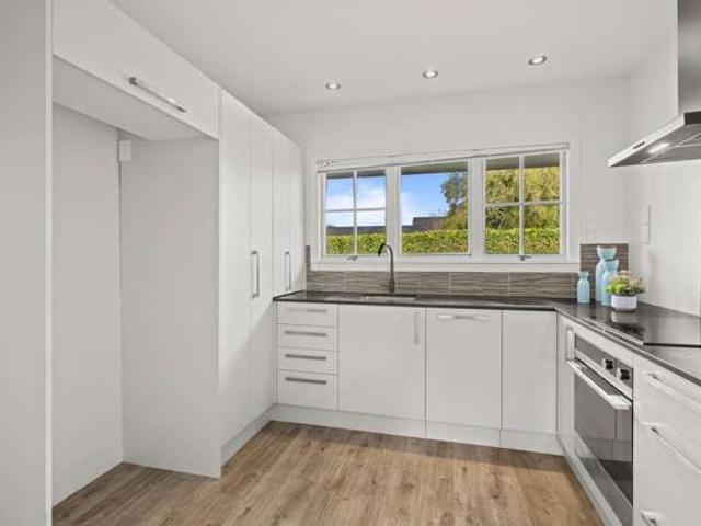 Apartment for sale in Bryndwr, Canterbury
