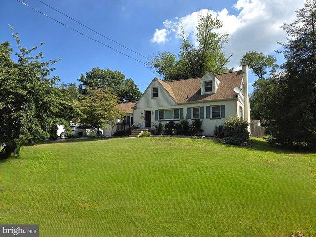 House for sale in Woodbury Heights, New Jersey