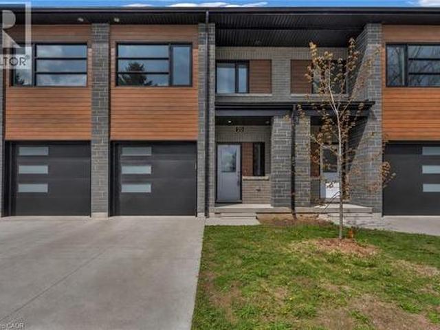 Townhouse for sale in St. Marys, Ontario