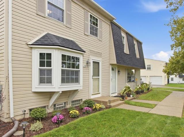 Condo for sale in Lake Village, Walled Lake