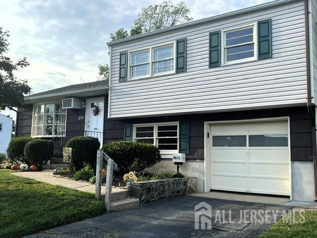 House for sale in Spotswood, Middlesex County