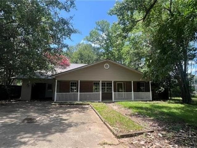 House for sale in Many, Louisiana