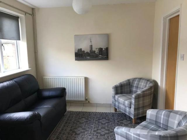 Room for rent in St. Martin's, The Bridge
