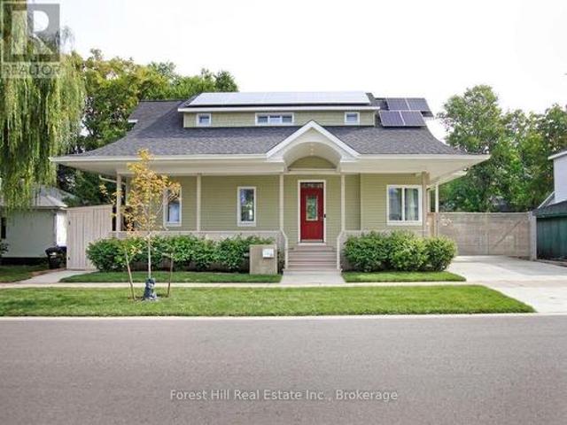 House for sale in Collingwood, Ontario