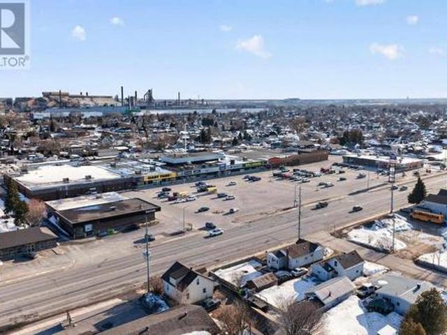 Commercial for rent in Sault Sainte Marie, Ontario