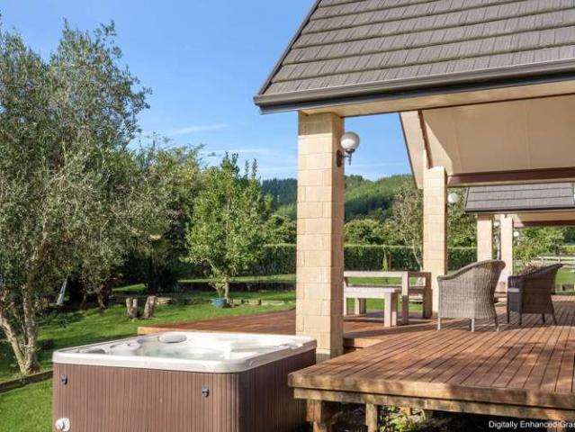 Property for sale in Awhitu