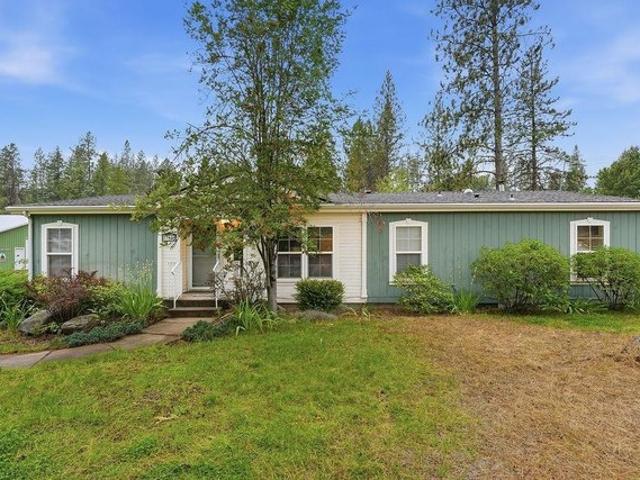 House for sale in Chattaroy, Washington