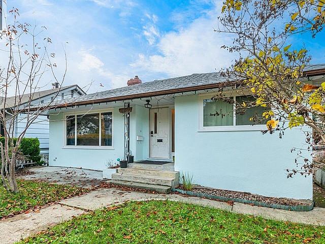 House for sale in Clayoquot, British Columbia