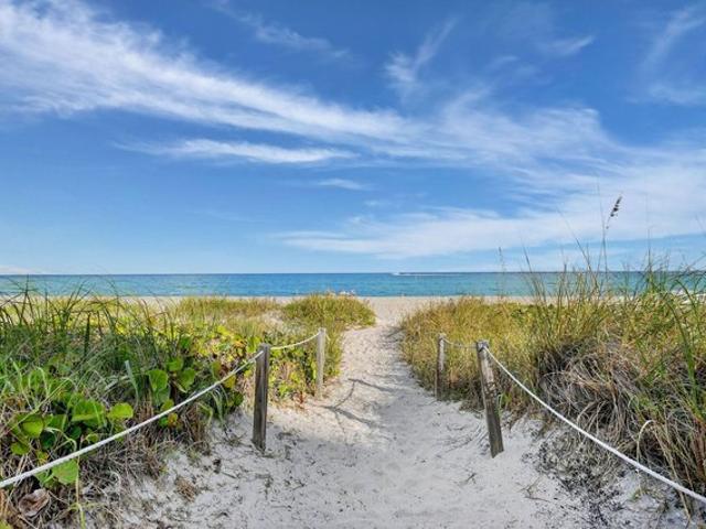 Condo for sale in Palm Beach, Florida