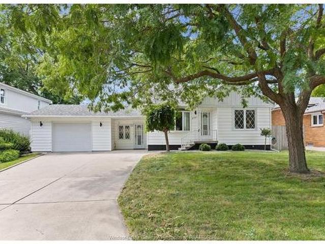 House for sale in Fontainebleau, Windsor