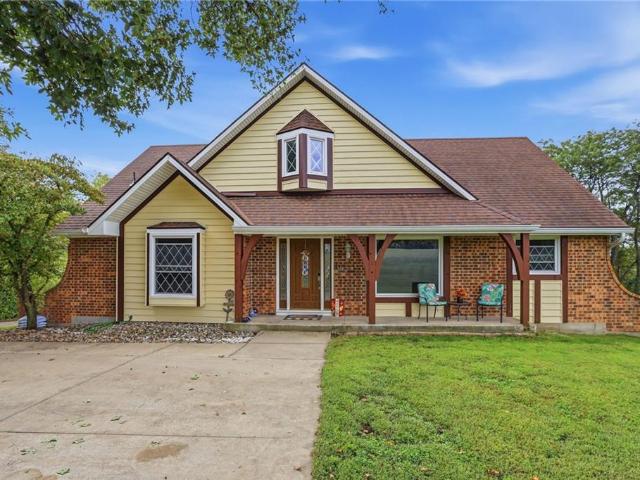 House for sale in Lenexa, Johnson County