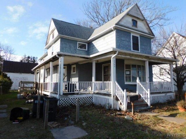 House for sale in Niagara, New York
