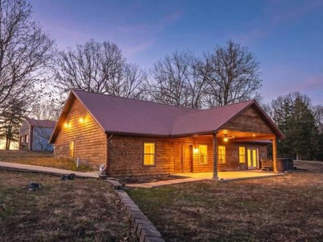 House for sale in Laquey, Missouri