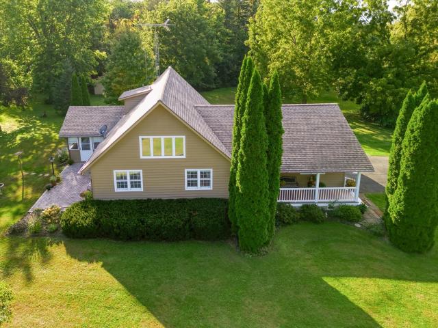 House for sale in Mount Clare, DeKalb County