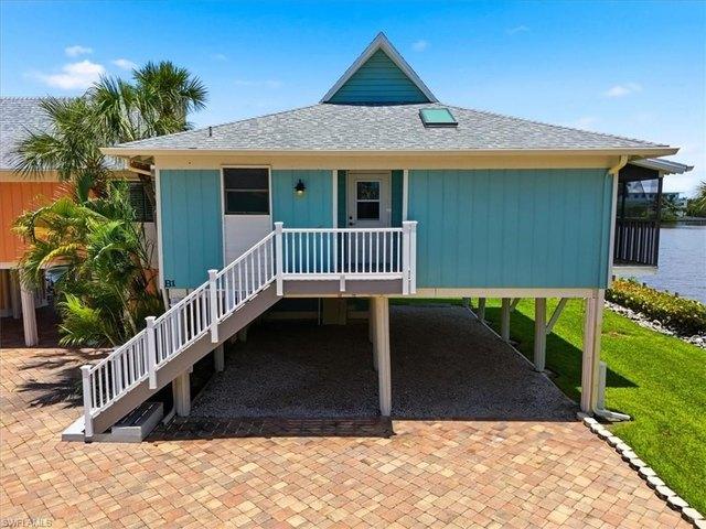 Condo for sale in Bonita Springs, Florida