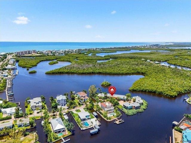 Condo for sale in Bonita Springs, Florida
