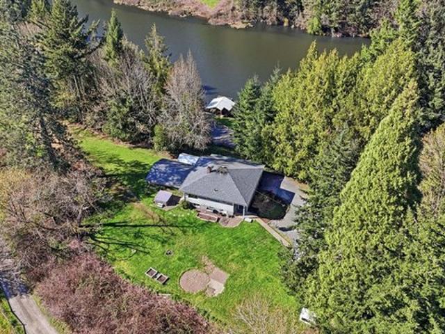 House for sale in Oregonia