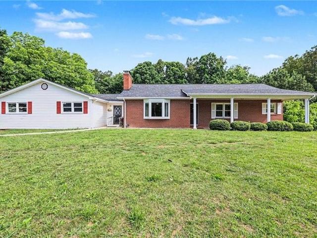 House for sale in Mount Airy, North Carolina