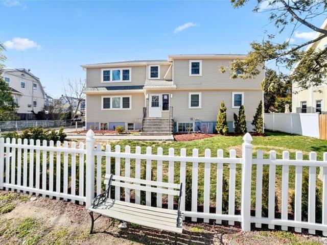 House for sale in New Rochelle, New York