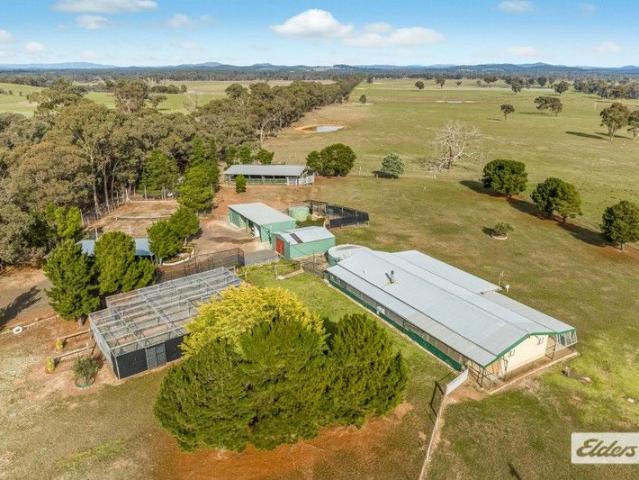 Cottage for sale in Moormbool West, Victoria