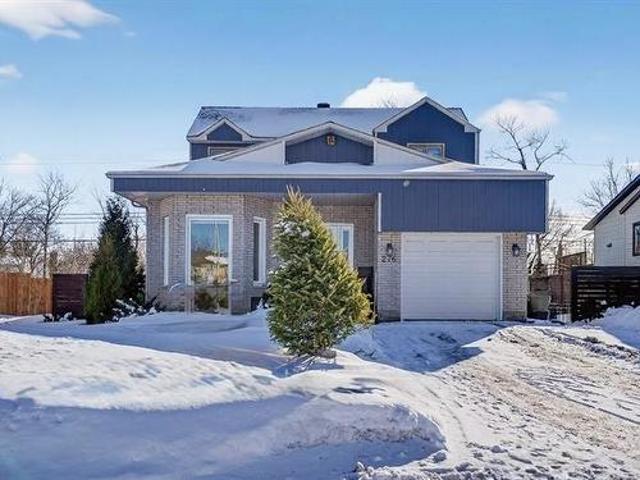 House for sale in Pointe-claire, Quebec