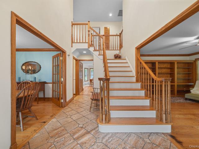 House for sale in Baldwin Place, New York