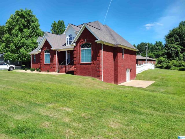 House for sale in Alpine, Alabama