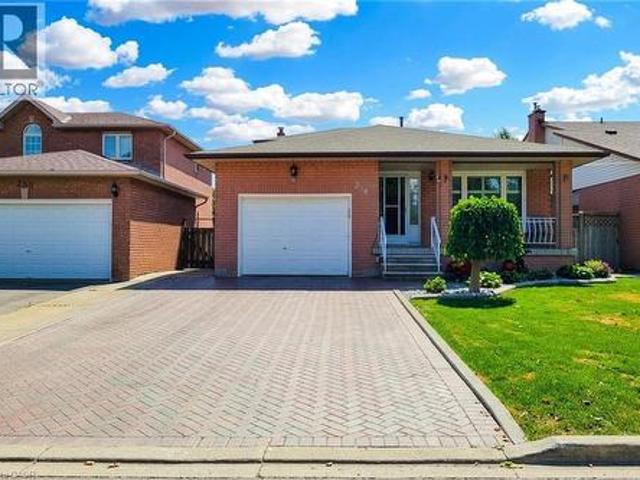 House for sale in Ancaster, Ontario