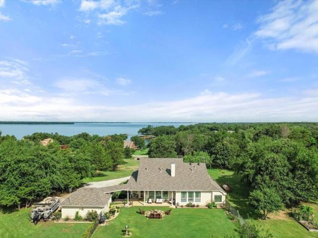 House for sale in Navarro, Texas