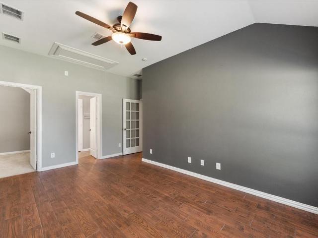 House for sale in Navarro, Texas