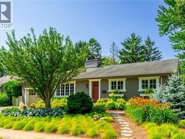 House for sale in Burlington, Ontario