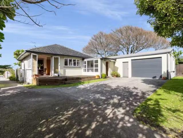 House for sale in Omokoroa, Bay Of Plenty