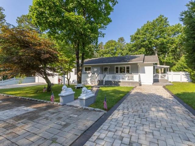 House for sale in Calverton, New York