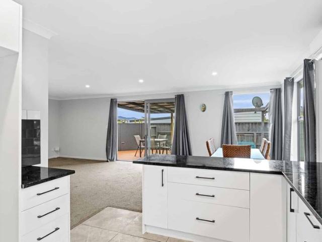 House for rent in Peka Peka, Wellington