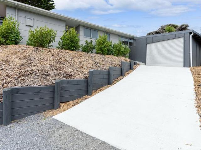 House for rent in Peka Peka, Wellington